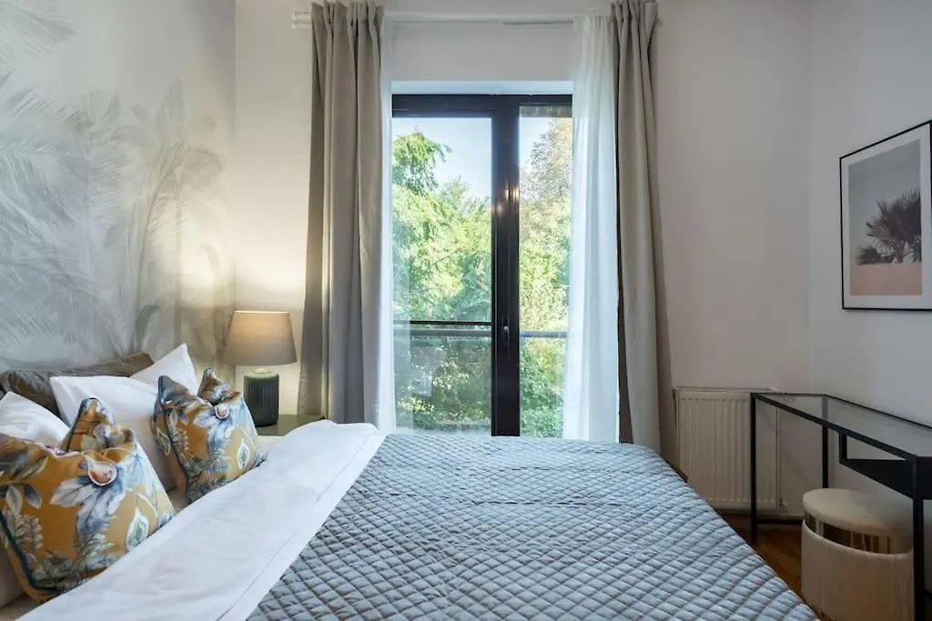 Apartment Vivando - Bright 1Br - Green View Balcony - Parking Bucharest