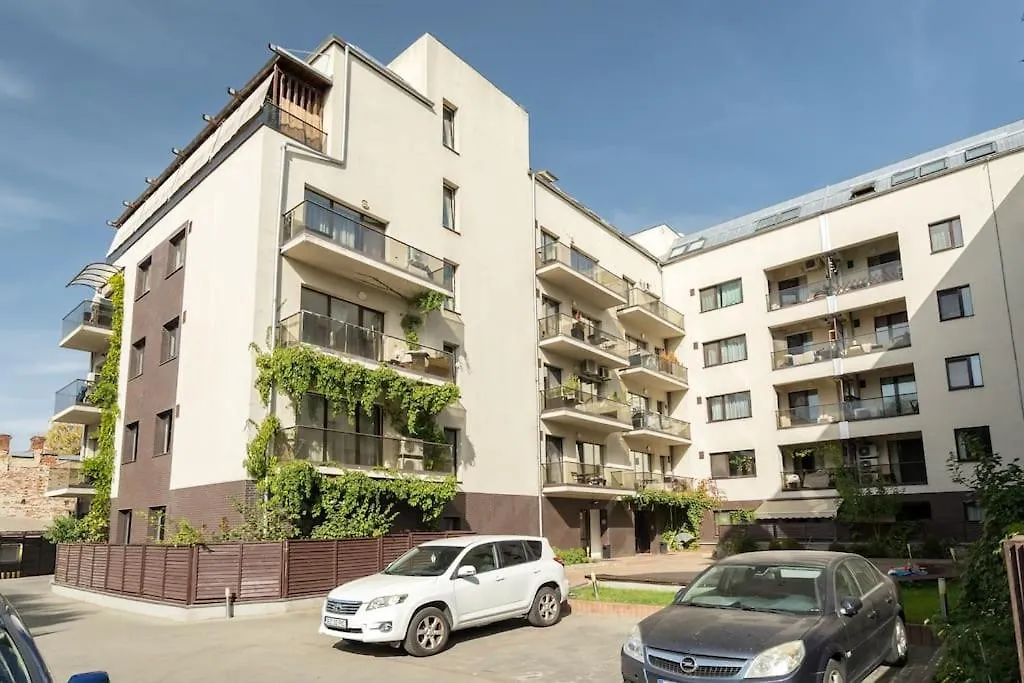 Vivando - Bright 1Br - Green View Balcony - Parking Bucharest