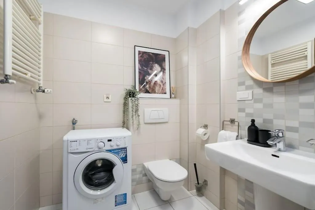 Apartment Vivando - Bright 1Br - Green View Balcony - Parking Bucharest Romania