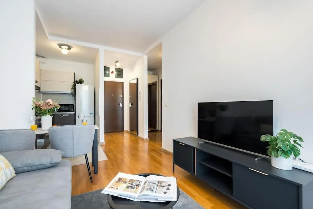 Vivando - Bright 1Br - Green View Balcony - Parking Bucharest Romania