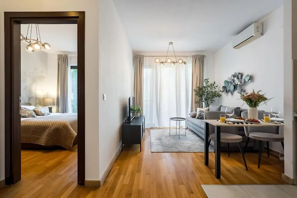 Vivando - Bright 1Br - Green View Balcony - Parking Bucharest